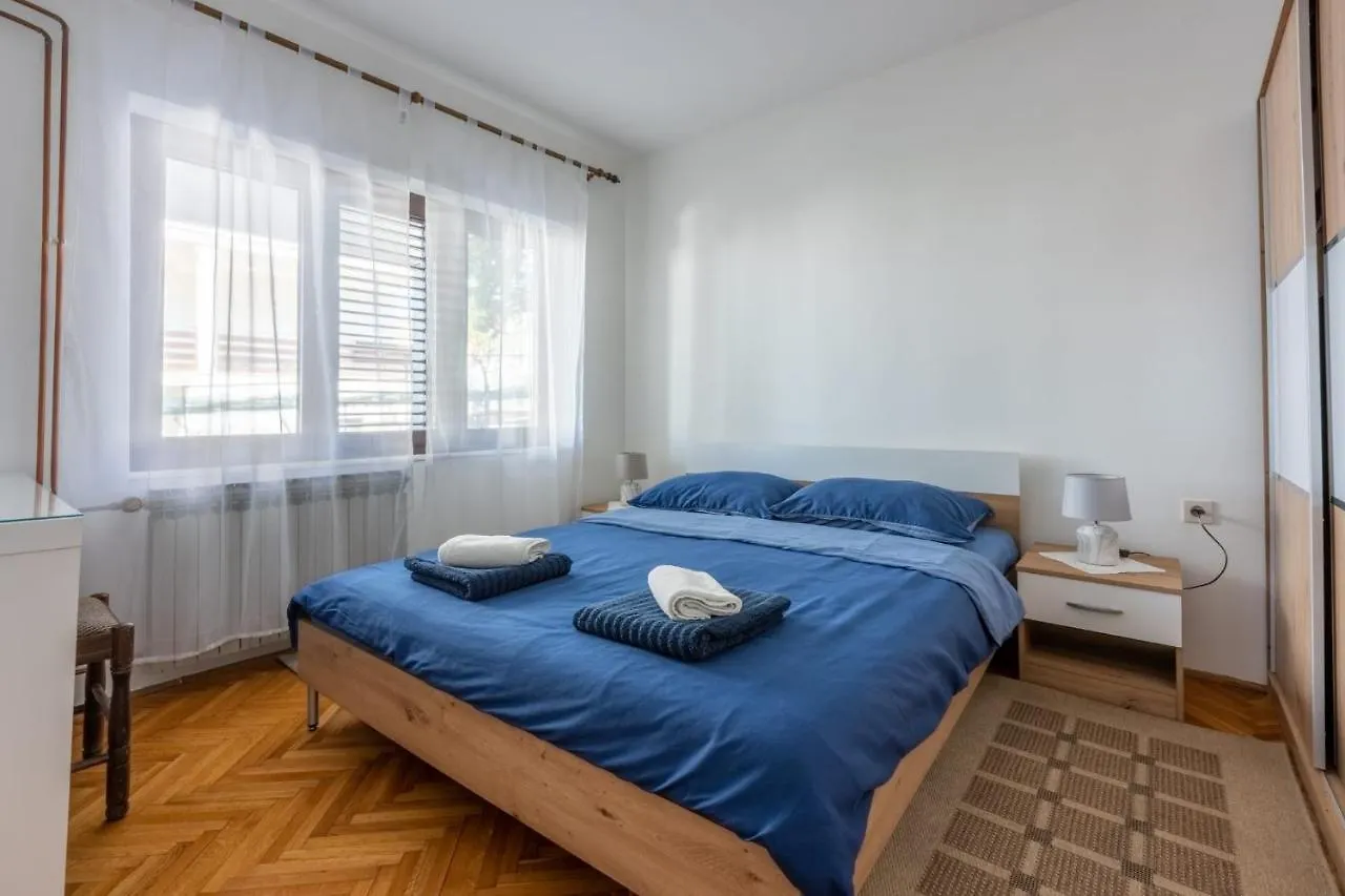 Apartment Tus A2 Crikvenica