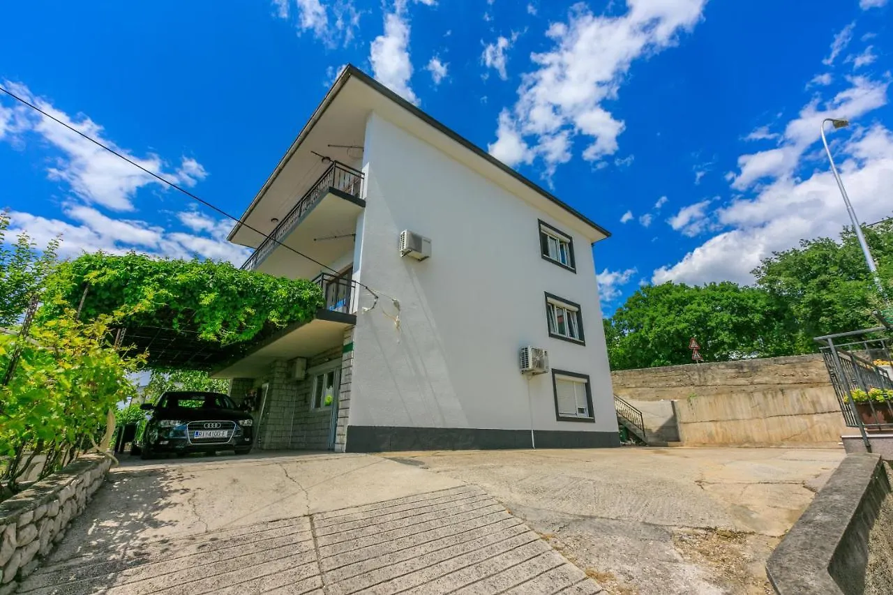 Apartment Tus A2 Crikvenica