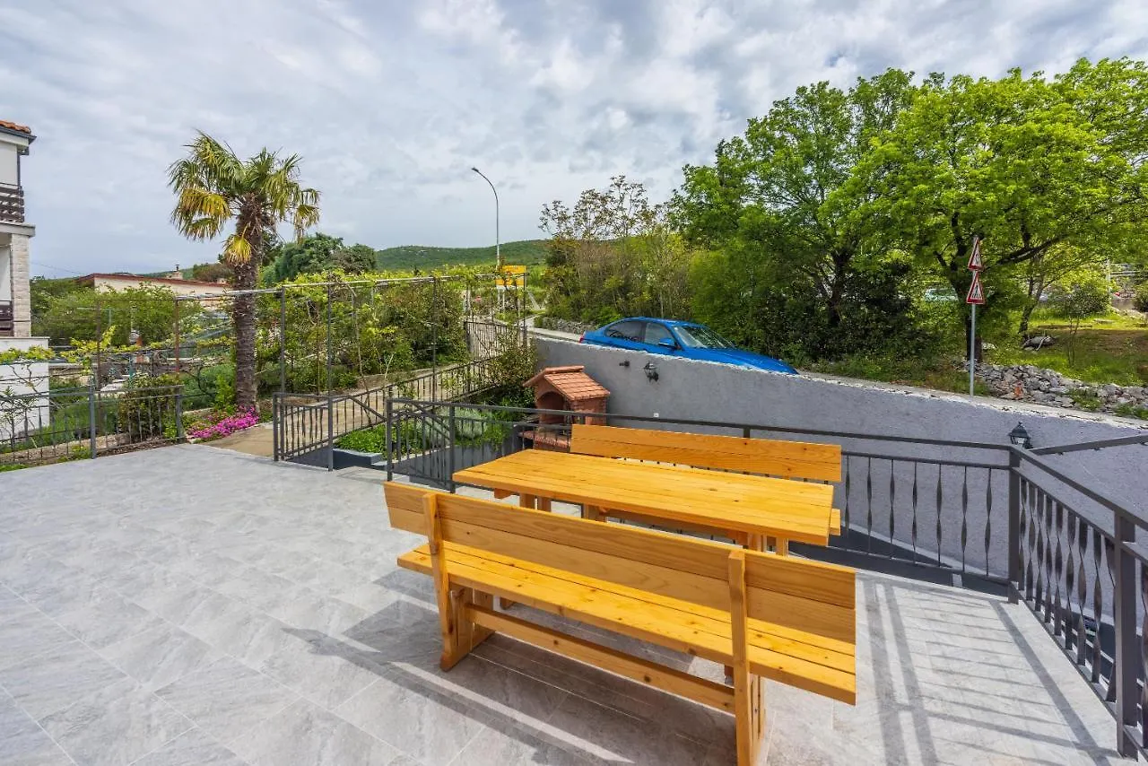 Apartment Tus A2 Crikvenica